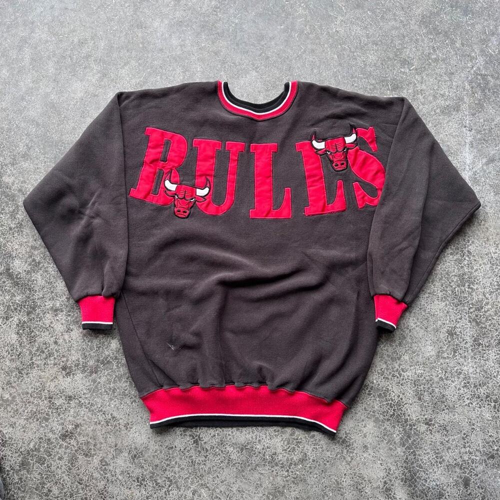 Vintage 90s Chicago Bulls NBA Spellout Black Faded Atheltic Sweatshirt XL